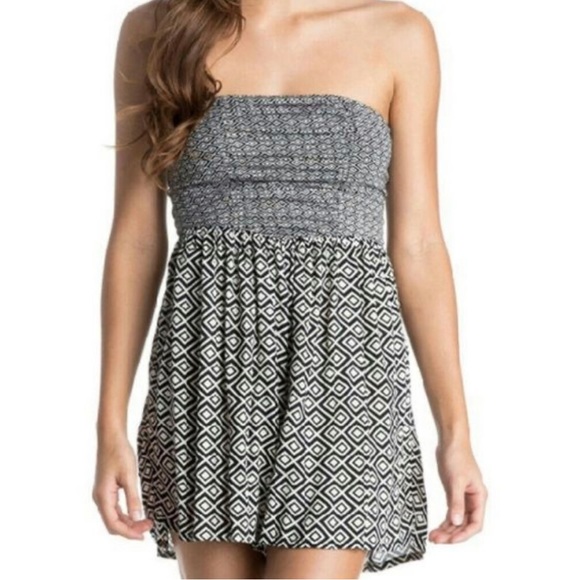 ROXY SUCH GREAT HEIGHTS romper . - Picture 3 of 7